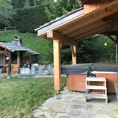 Chalet Velajule *